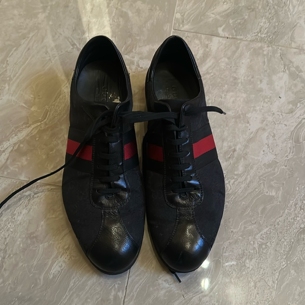 Black And Red Gucci Sneaker With Dust Bags No Box